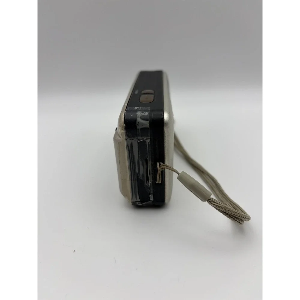 Vintage Konica Big Mini BM-201 35mm Film Camera Point Shoot Flash Japan Silver